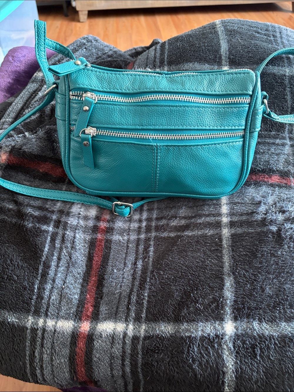 Teal Crossbody Leather Shoulder Bag - Stylish Everyday Carry